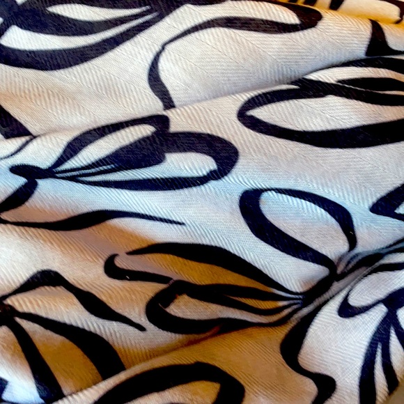 Ted Baker Accessories - Ted Baker large overzied printed scarf